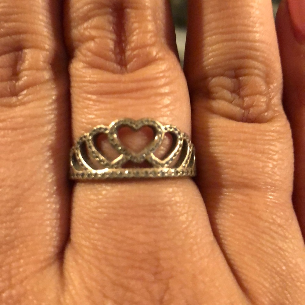 Pandora crown with hearts ring